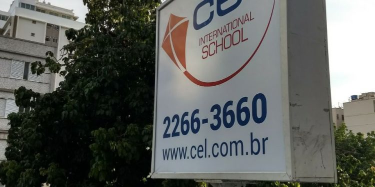 Adesivação de Fachada