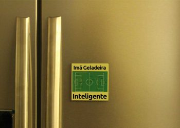 imã de geladeira inteligente
